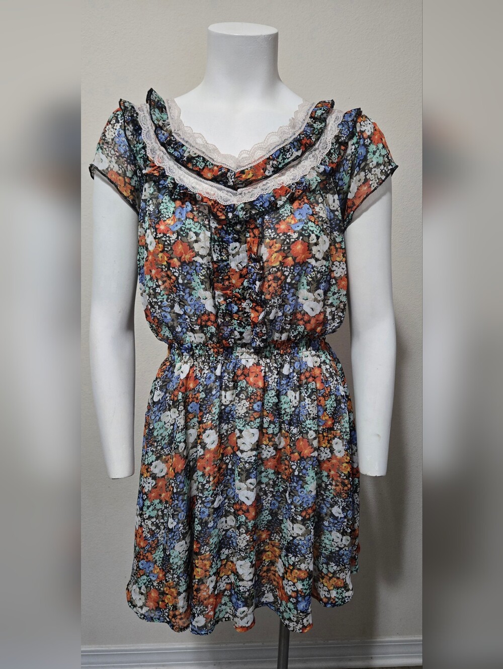 American Rag Cie Floral Vintage Style Lace Dress Size XS